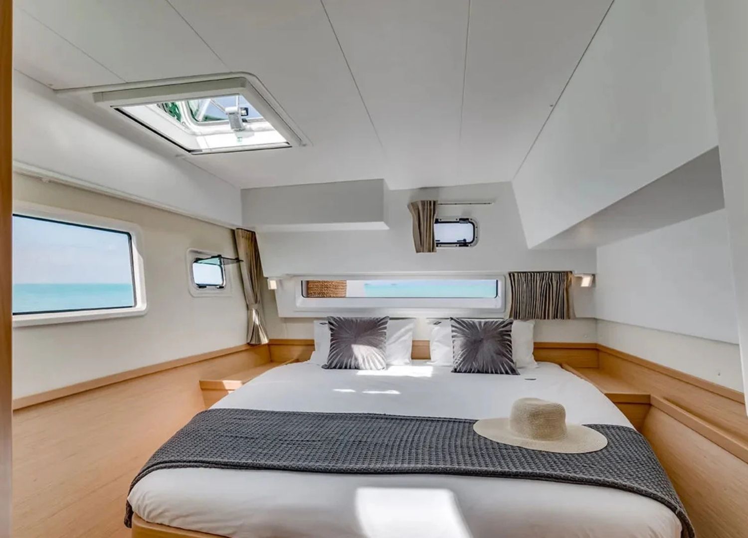 Catamarano con Skipper | Tariffa Giornaliera