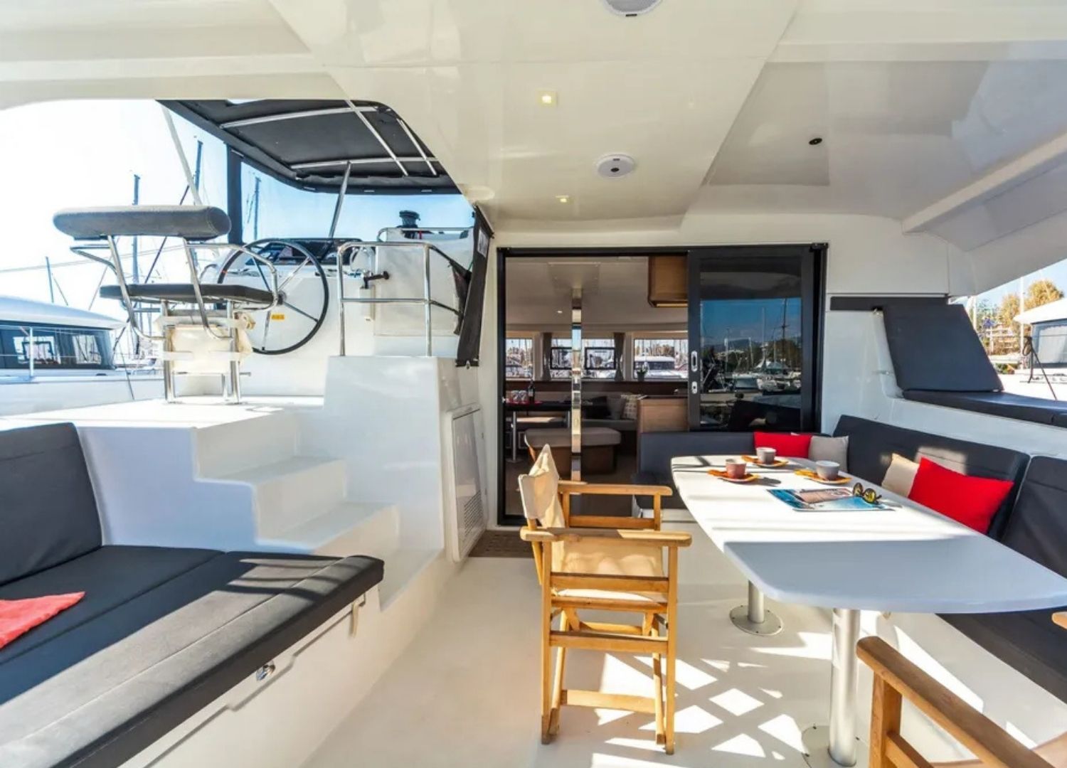 Catamarano con Skipper | Tariffa Giornaliera